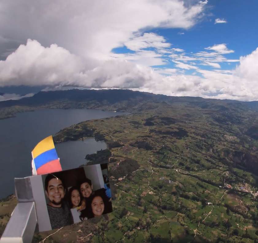 Colombiano grabó la Tierra con una cámara pegada a un globo de helio