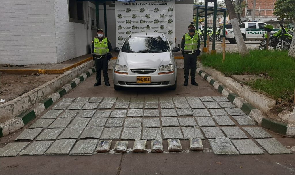 Capturadas dos personas en Jamundí con droga en un vehículo