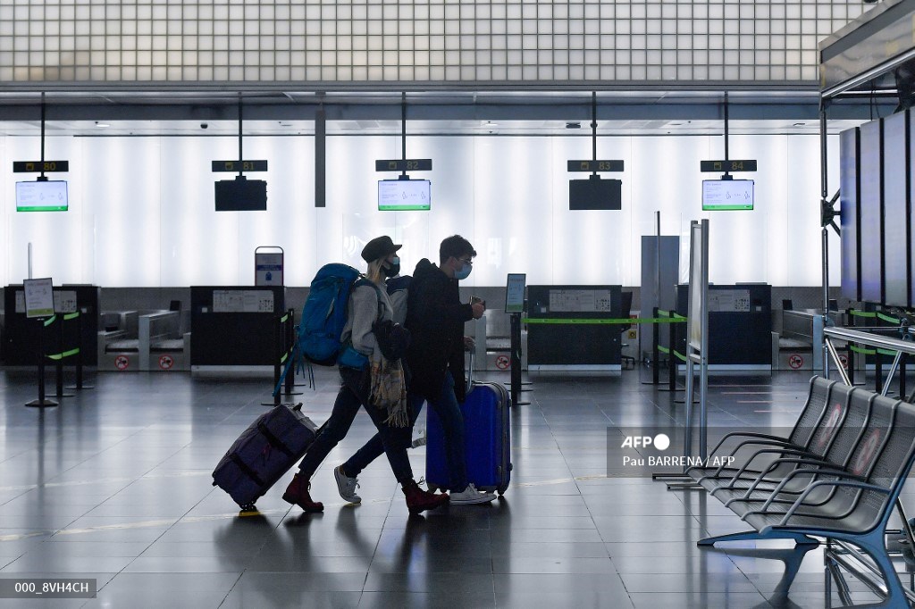 España impondrá cuarentena a viajeros llegados de Colombia