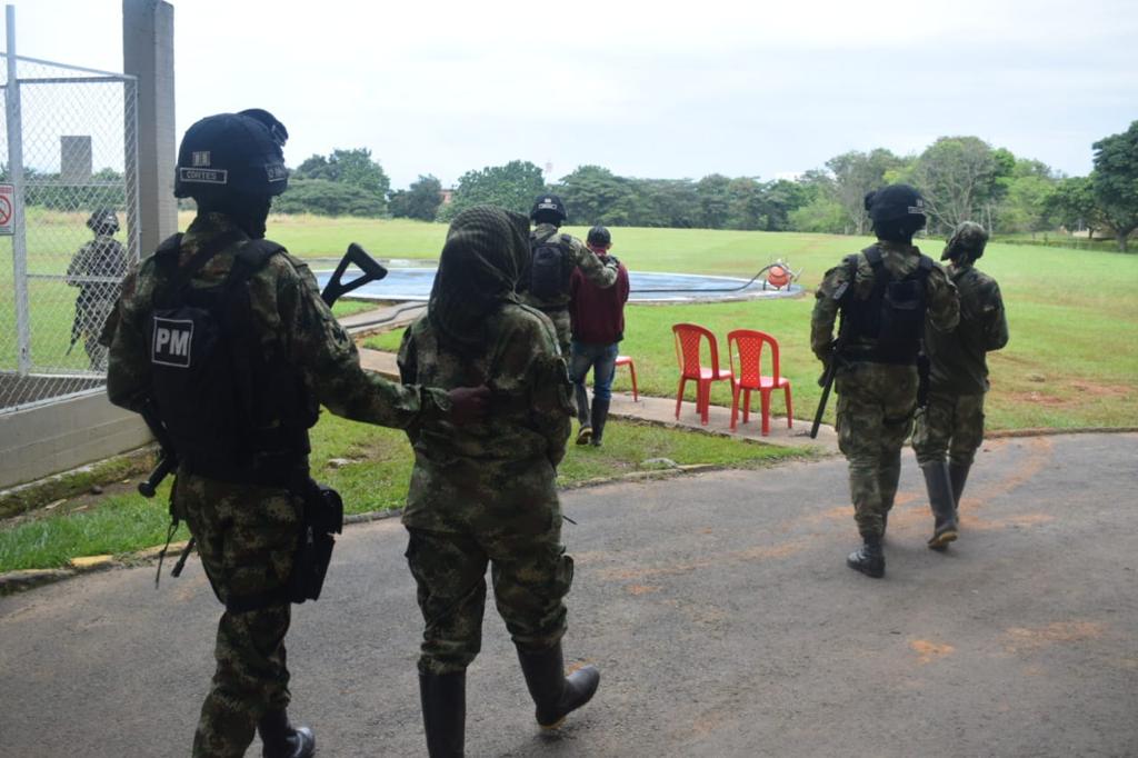 Un muerto y tres capturados en operativo del Ejército en Buga