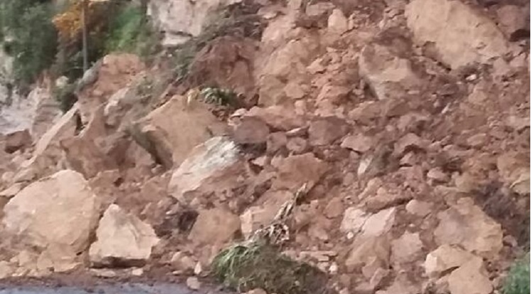 Madre e hija mueren en deslizamiento de tierra en Siloé