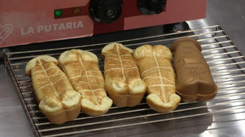 Brasil prohibió la venta de waffles eróticos a menores