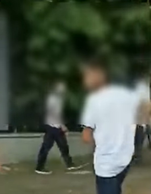 ¡Con navaja en mano! Dos estudiantes protagonizaron una pelea en Tuluá