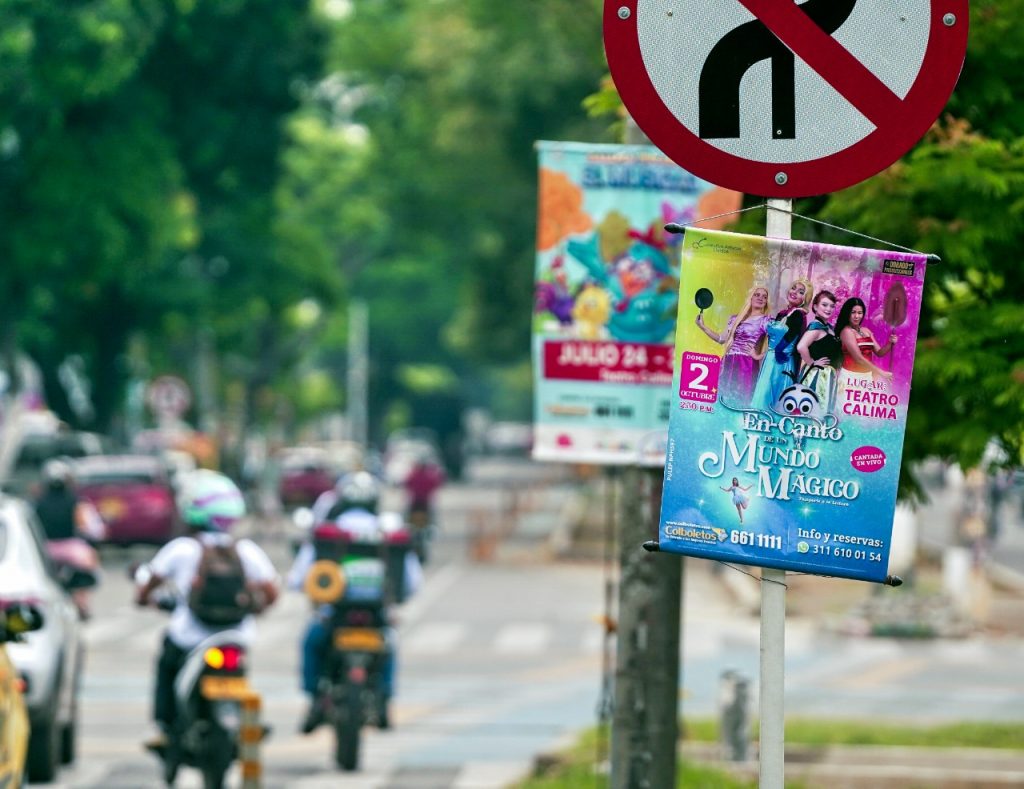 Cali está ‘hasta los ojos’ de publicidad ilegal Cali está ‘hasta los ojos’ de publicidad ilegal