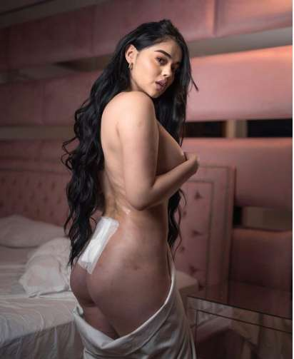 La Segura reveló sus más grandes inseguridades con diminuto disfraz Natalia Segura, más conocida en las redes sociales como 'La Segura' decidió publicar unas fotografías al desnudo, en las que aprovechó para revelar sus más grandes inseguridades.